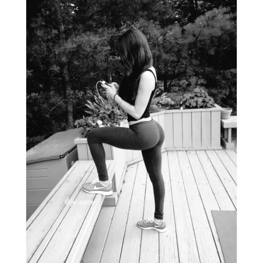 Jen Selter в леггинсах