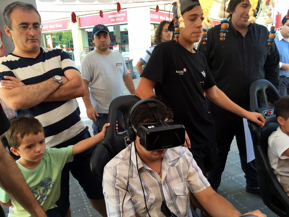 AxionXraidTeam's tweet image. Hacé como ellos y vení a jugar con el simulador 4D del #AxionXRaidTeam en la AXION de Av. Sabin 476, Rosario.