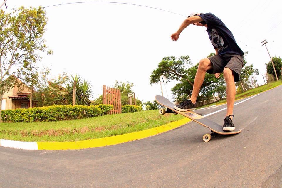 longboardstuff's tweet photo. #longboardstuff from: leolima_longboard | Final de semana chegou. Então vamos dar início às atividades!
#godrop #g… https://t.co/O4wNf4ThrY