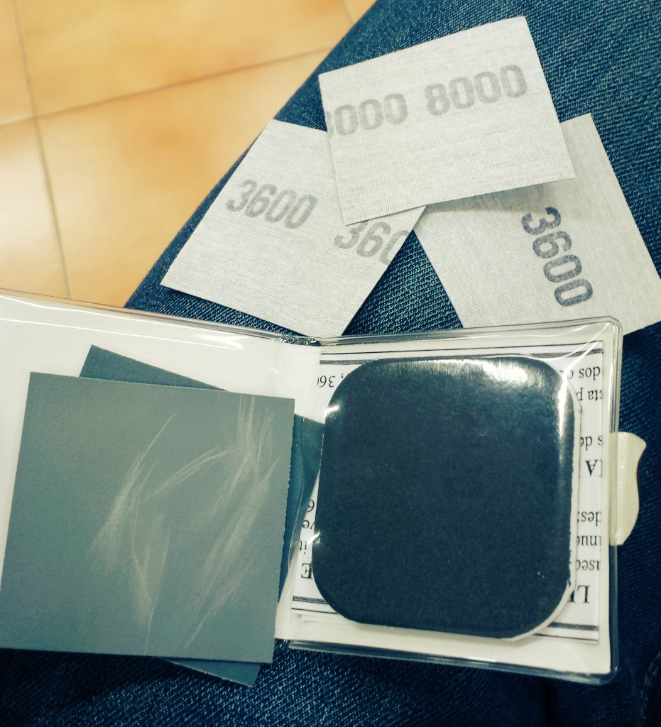 massoema's tweet image. Attrezzature per il mestiere #robadapippementali #pippe #chitarra 😄😄😄