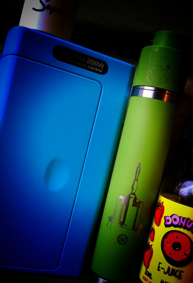 knifeguy68's tweet photo. #sigelei #scienceofvaping #starwars #BobaFett #vapelife #vaping #vapefam https://t.co/BA0heKFCAS