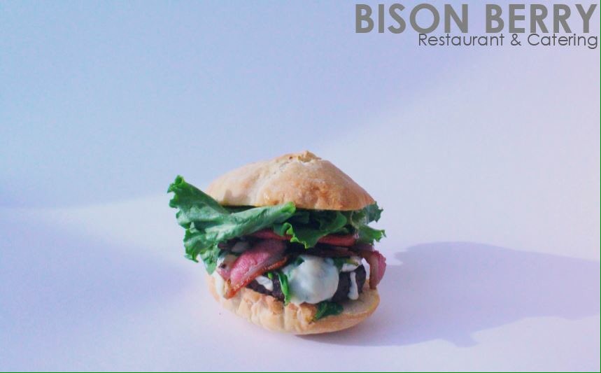 NeechiCommons's tweet image. Bison meat, bannock, goat cheese, fresh ingredients for you and your masses.

Facebook.com/BisonBerry

#Indigenous