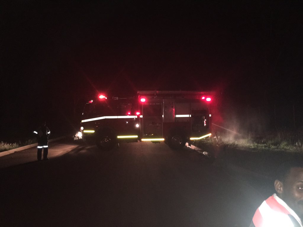 daviddutoitRBN's tweet photo. Thanks to the Bafokeng Emergency Services for swift reaction to a small fire on our Lebone campus.Ke a leboga thata. https://t.co/XoeFTKSlYu