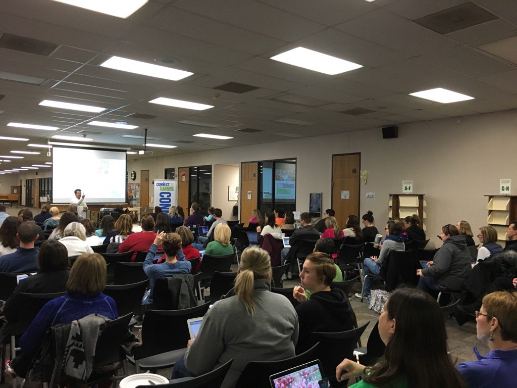 JPPrezz's tweet photo. .@LearningSTL and @cmcgee200 kick off #ChromeCamp at@FoxC6schools https://t.co/WHyJdhtm1C