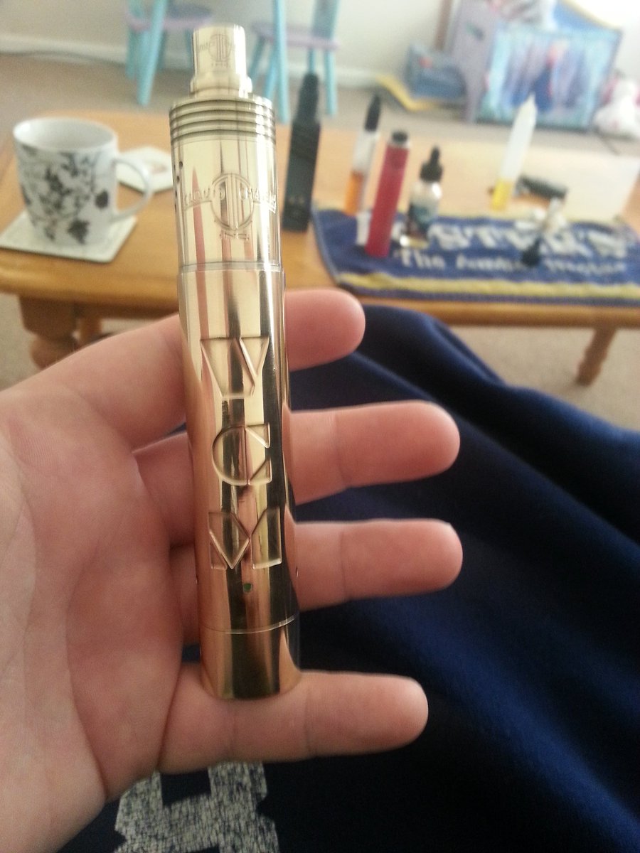 ProudVapers's tweet photo. #grimmarmy #VapeLife #vapefam #notblowingsmoke #handcheck #vcm #cloudchasersinc https://t.co/esDPBYhEph