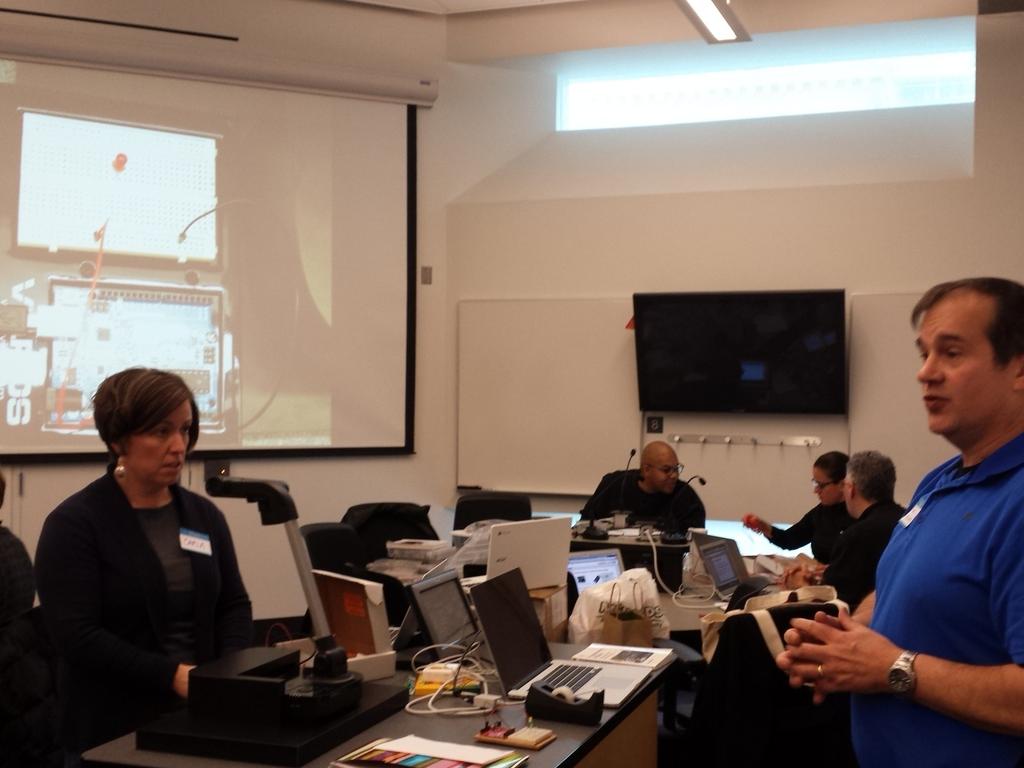 wilsandrea's tweet image. Hands-on learning about @arduino and LEDs with @dmccreary #mncodes #coderdojotc