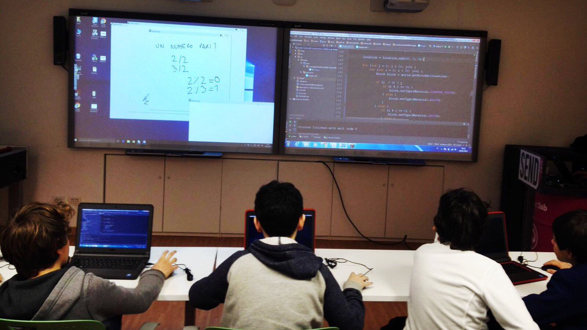 mastercoder_it's tweet image. Divisioni e resto  à gogo per craftare una torre multimateriale con #Minecraft #MasterCoder