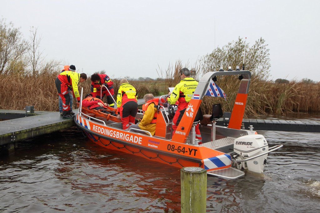 TurboSwing's tweet image. Dutch Rescue Brigades with Tinn-Silver use #towrescue #towbar #turboswing