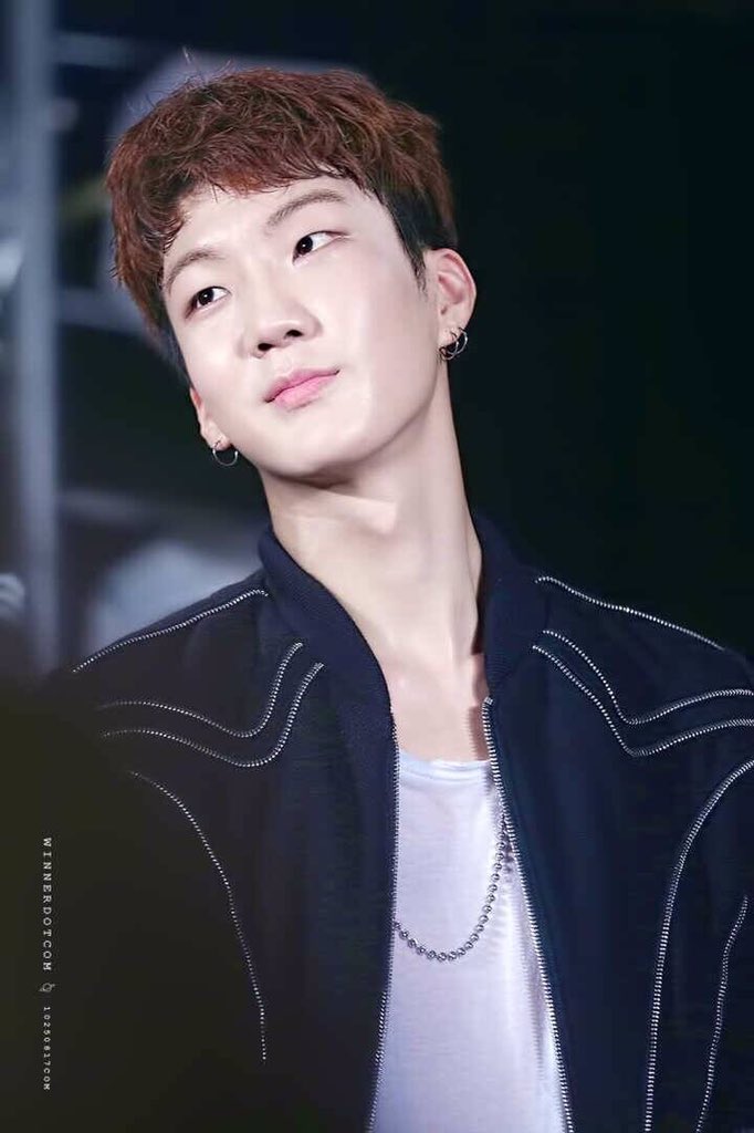 drasgn's tweet photo. พี่เค้าควรเป็นแฟนหนู cr.winnerdotcom https://t.co/BQ9RVxzQak