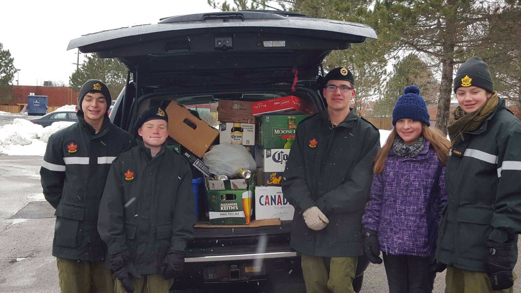41RCACC's tweet photo. This, happening now in #PortPerry - get in on the fun, and invite us to your house to pick up your bottles. #Cadets https://t.co/C4zipCFwmA