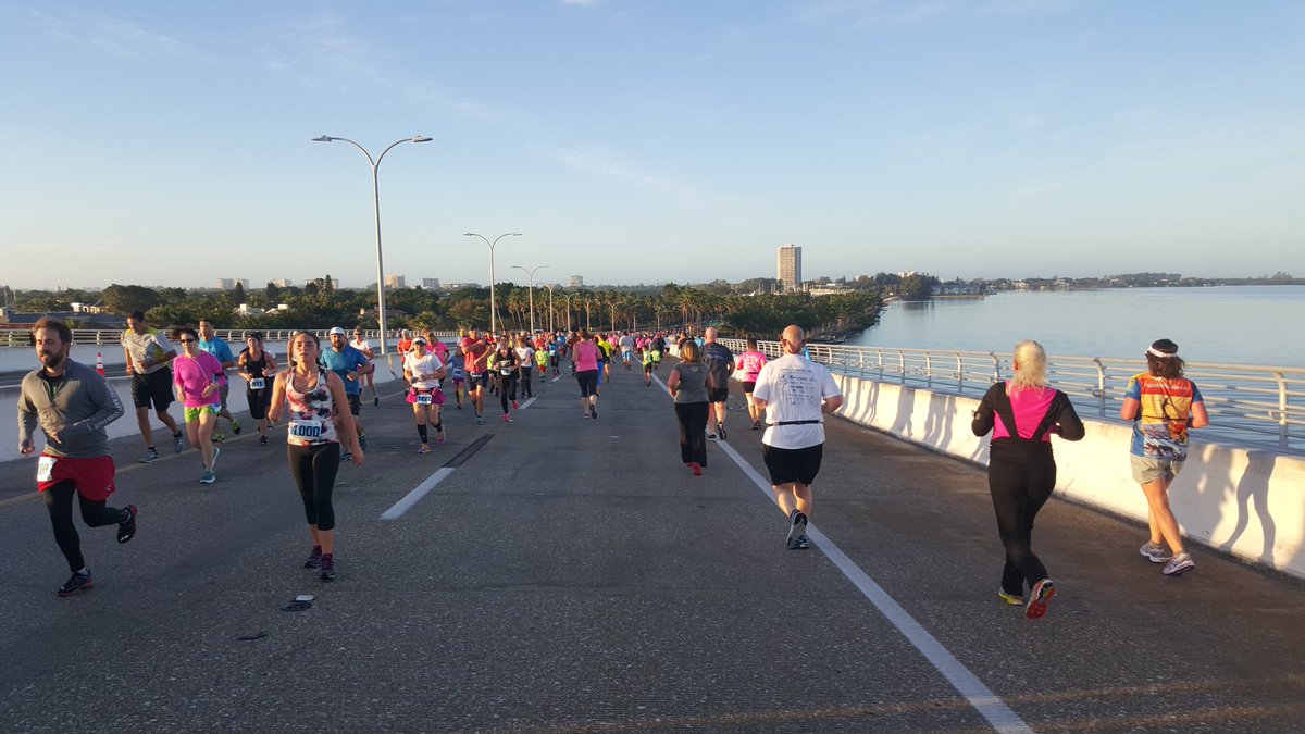 philpuzz's tweet photo. My view getting ready to complete my 2nd mile. #RinglingBridgeRun https://t.co/aUkzcFk9vm