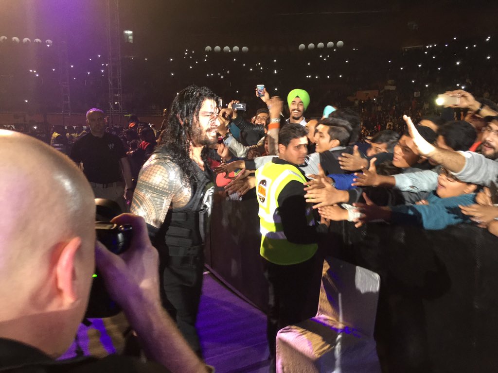 Roman Reigns tweet media