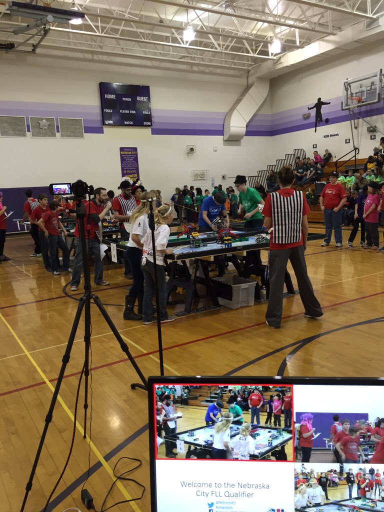 UNLbbarker's tweet image. It&apos;s happening #omgrobots @Nebraska4H