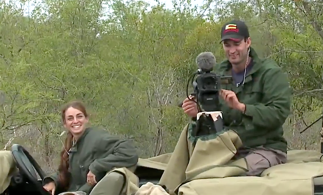 Andrene0904's tweet photo. Jamie/Andrew meet up with Scott/Wium. #signaljam #SafariLive https://t.co/ZzEFhOjKj9