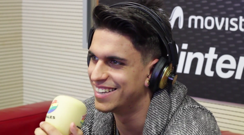 click_roll's tweet photo. #XRIZenCnR | ¡Vamos con la entrevista con @OfficialXriz! No empieza mal con esta sonrisa al hablar de su familia... https://t.co/X5XjY3IIEZ