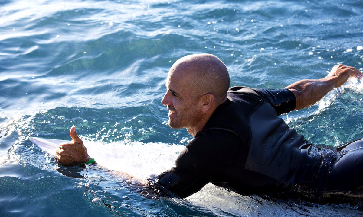 wsl's tweet image. Breaking news! @kellyslater will compete in the Big Wave Tour #TodosChallenge tomorrow! bit.ly/SlaterTodos