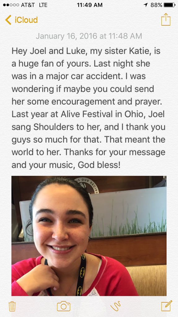 ash5official's tweet photo. @4kingandcountry Hey guys, my sister was In a really bad accident last night. https://t.co/Yjp9UbUEQg