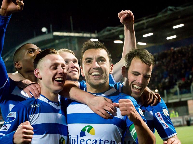 ForzaPECZwolle's tweet photo. Forza PEC Zwolle! De eerste punten van 2016 zijn binnen! #ZWOhee https://t.co/wR6dlCg34Y