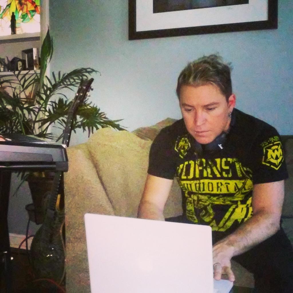 #NFLPlayoffs  + Writing= Happy Musician