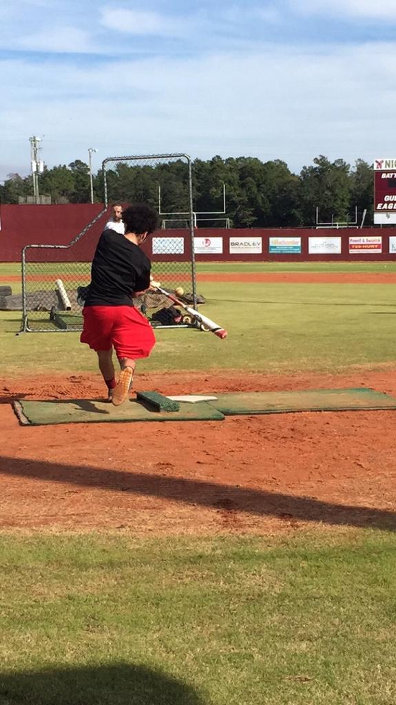 feddyboii_'s tweet image. Every day is a grind ⚾ #backfoot