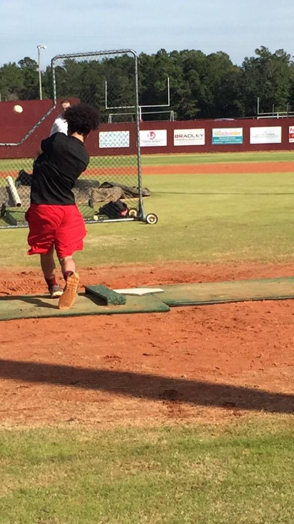 feddyboii_'s tweet image. Every day is a grind ⚾ #backfoot