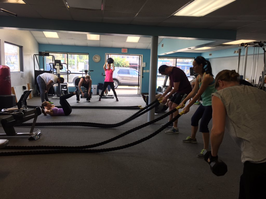 PB_Trainers's tweet photo. Working hard!! #livetweeting #bootcamp #pbstudio #letsgetfit https://t.co/yOjBvb4mgH