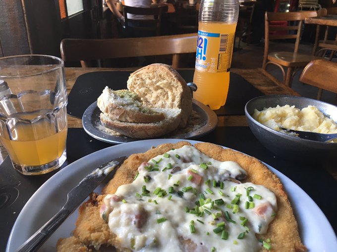 I love lunch alone 😂 such a ritual 🦄 https://t.co/CvOqjWNnmz