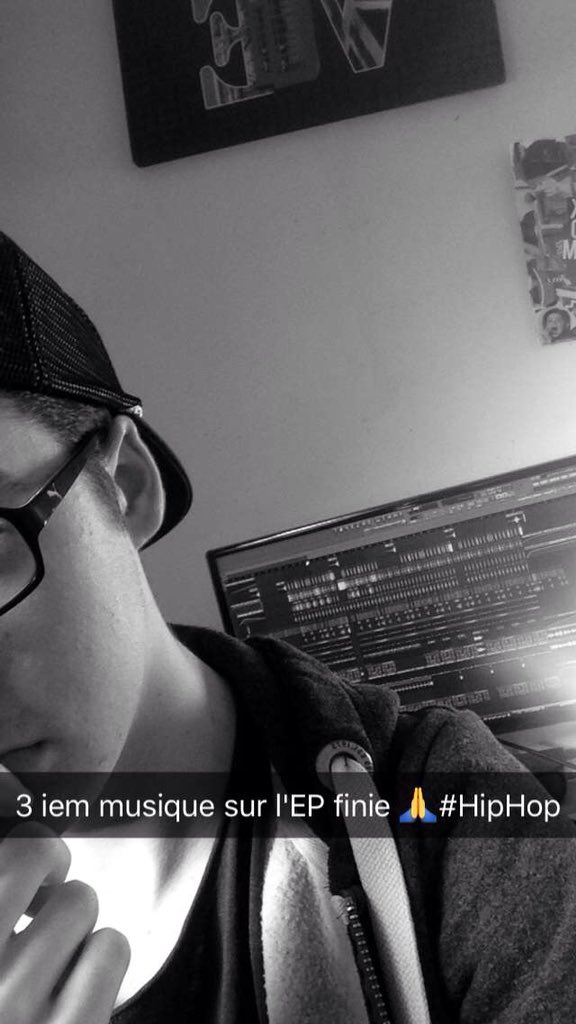 JeremyMassart's tweet photo. 3rd music finish for My futur EP #hiphop #ep #music #producer https://t.co/5uzL26xOsv