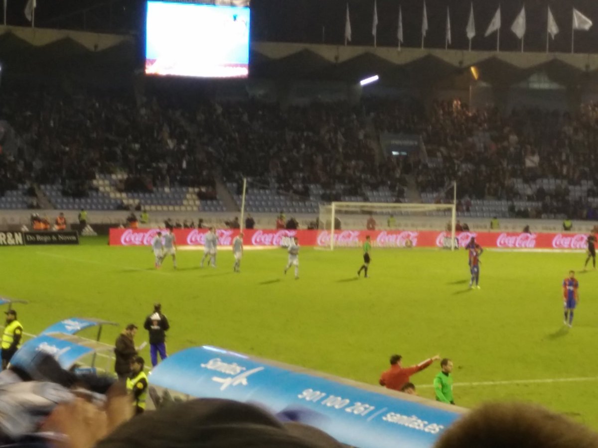 PrefCeleste's tweet photo. E gooooooooool de Orellanaaaaaa!!!! #ManuelDeCastro!!!! #Celta 4-2 #Levante 84' https://t.co/leZ57Th4zK