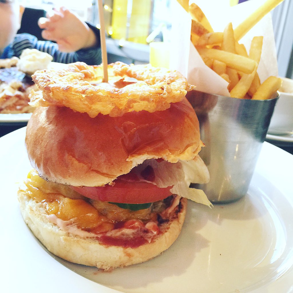 kitchen_62's tweet photo. Don't forget you can order #kitchen62 to your door via @JustEatIE Gimme that burger!! https://t.co/Wh4Q1ME2zs