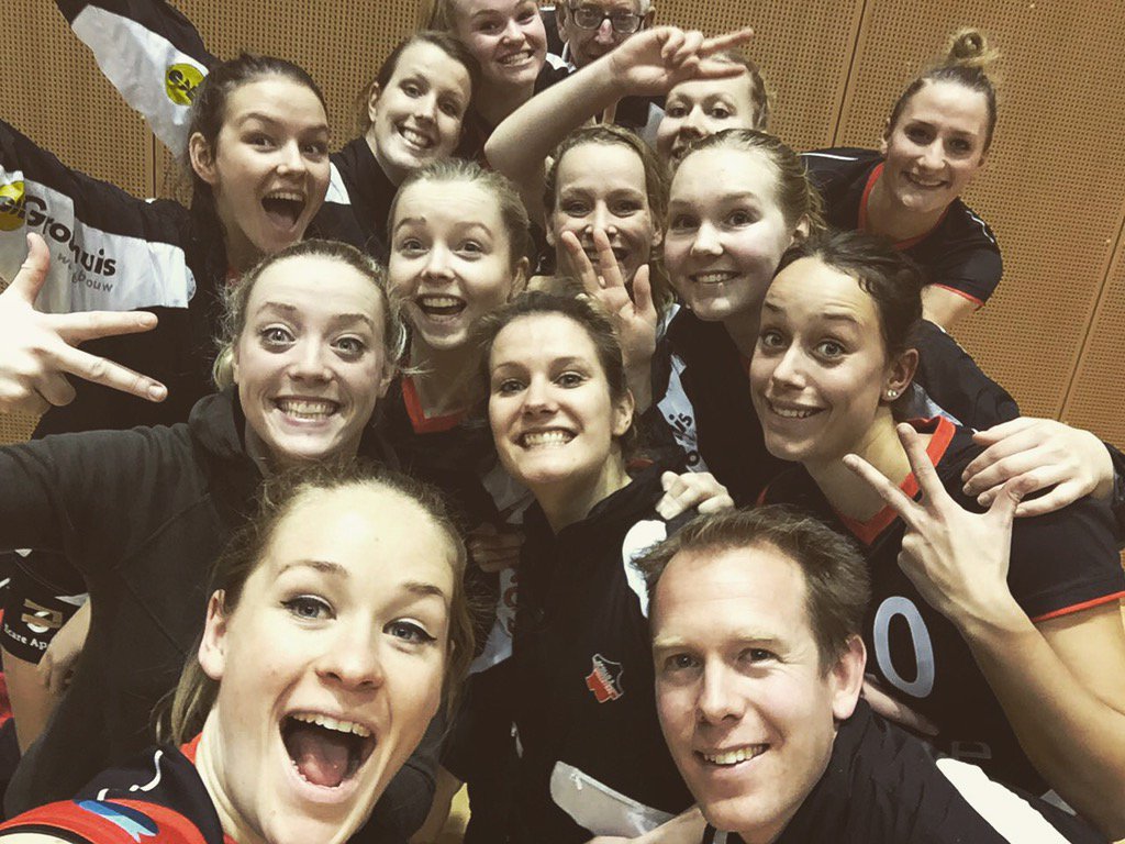 Ecare Apollo8 Dames1 tweet media