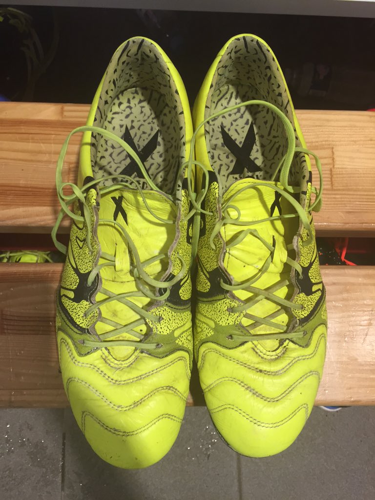 Anthar6Officiel's tweet image. RT pour gagner mes #Adidas  du match vs Strasbourg ☺️joue la comme @PBouby 
@adidasFR @Anthar6Officiel