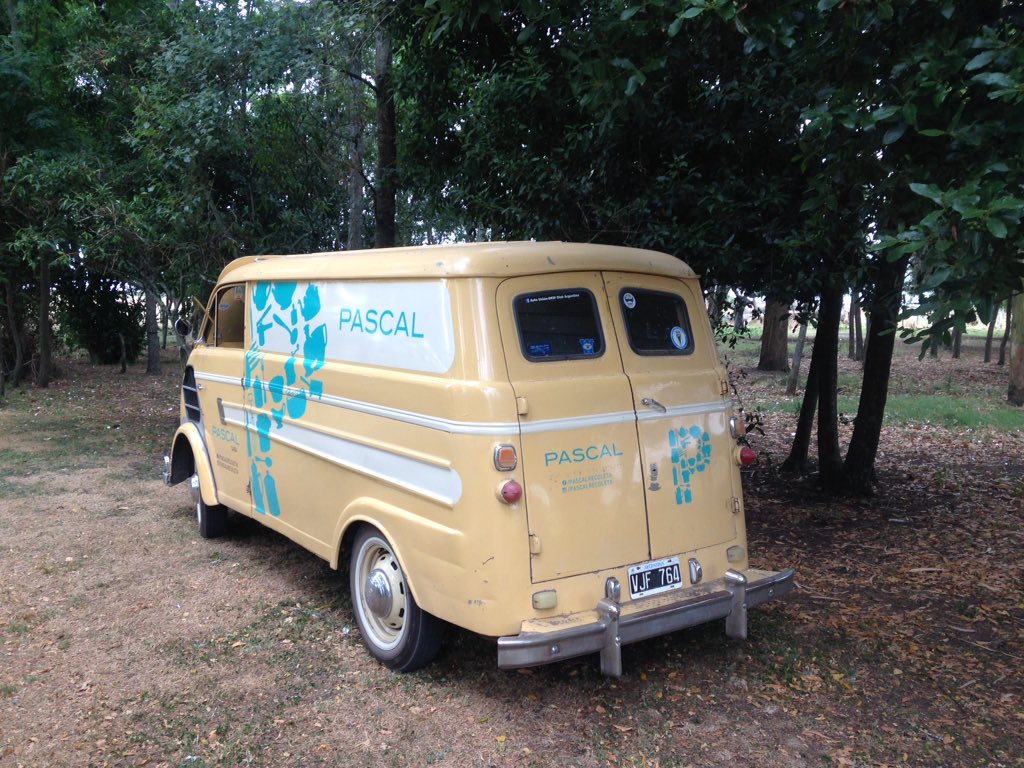 PascalRecoleta's tweet image. Nos fuimos a descansar, relajar, tranquilear, pensar, crear y organizar el 2016. La Pascalita también relaja.