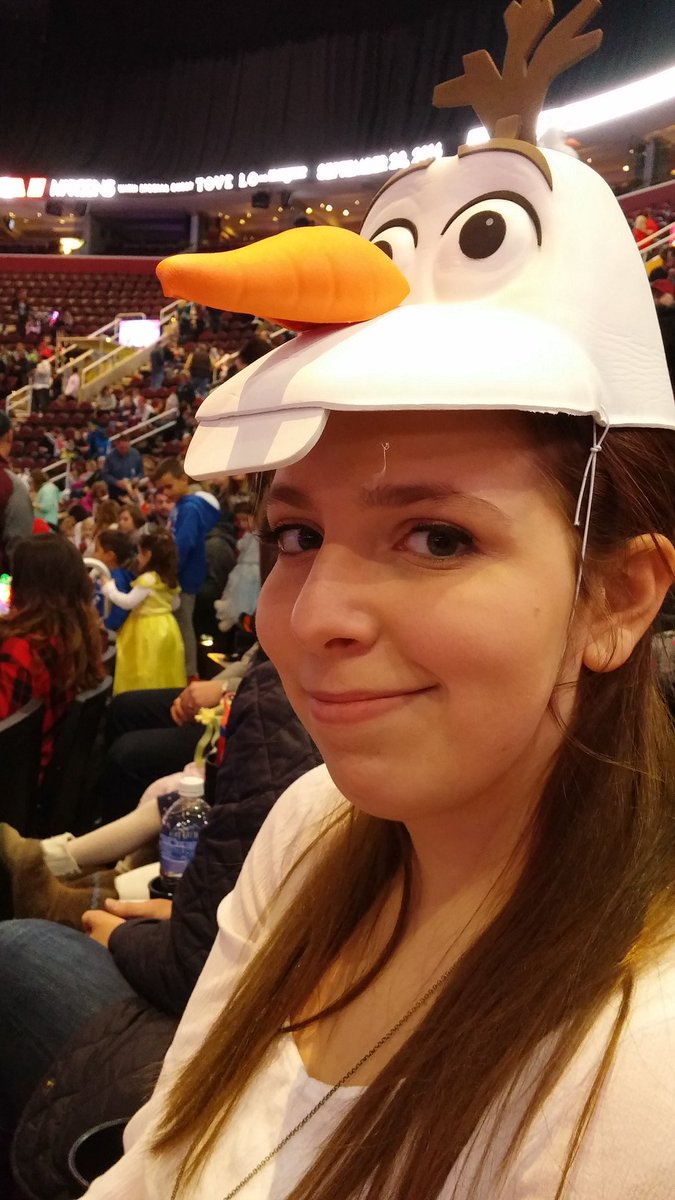 hknotek03's tweet photo. Tay and I at #disneyonice100yearsofmagic https://t.co/tGAZahr7yA