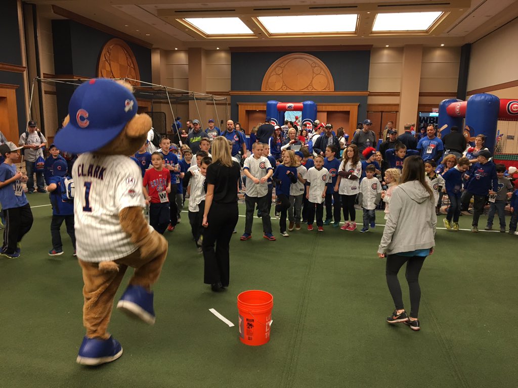 ClarktheCub's tweet image. Future Cubs in training! #CubsCon