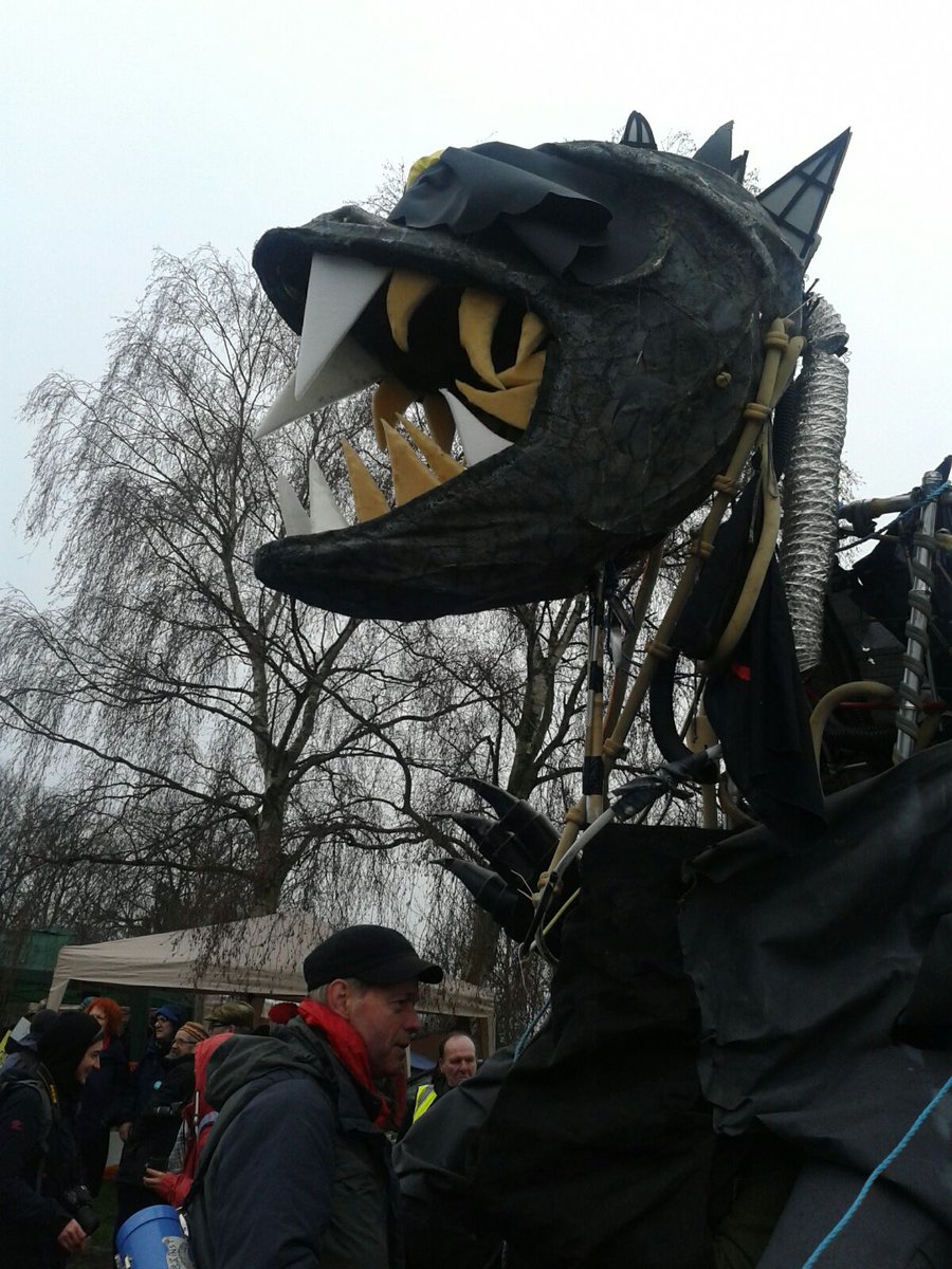 frackfreewalkdn's tweet image. What a fantastic day at #J16Upton .Huge crowd saying a big NO WAY to fracking. Plus a visit from Cuadzilla.