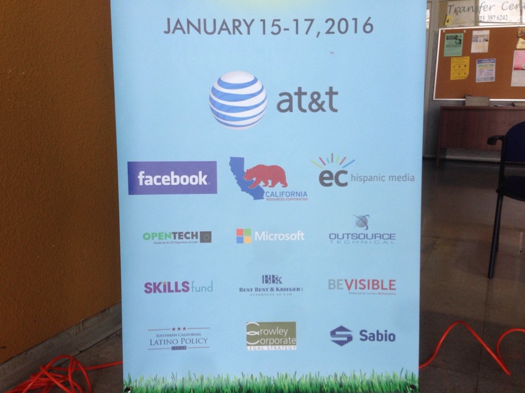 Things are heating up as teams hack solutions and try to win thousands of dollars in prizes! #WeHack2016 <a href="/WeSabio/">Sabio Coding Bootcamp</a>