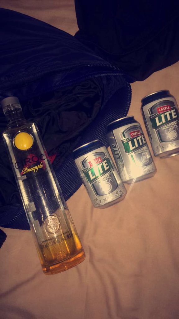 Nduna__'s tweet image. reason why Im tweeting so much #notAThrowback #RightNow