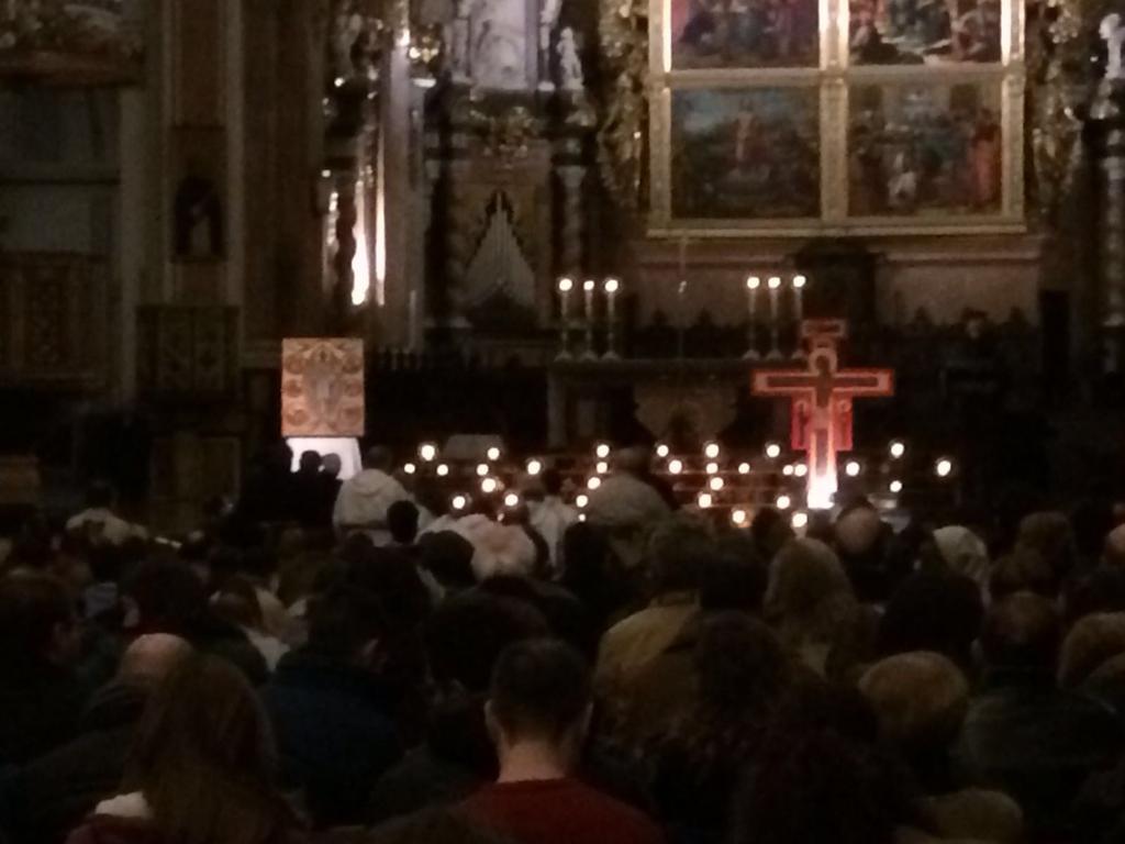 MariaEstelles's tweet photo. Dando gracias a Dios por el encuentro de #Taize #TaizeValencia https://t.co/WlwayDRJGt