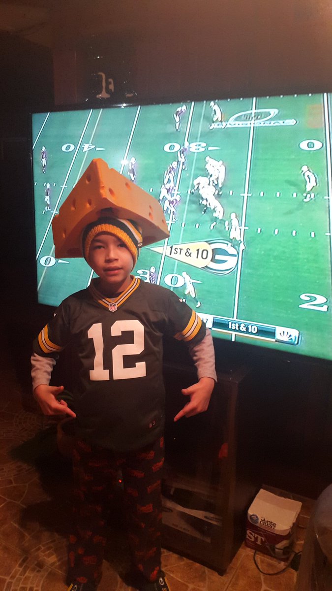 Danyta84's tweet photo. #SuperFanNFL @TD_Deportes https://t.co/wQKyaLUtv5