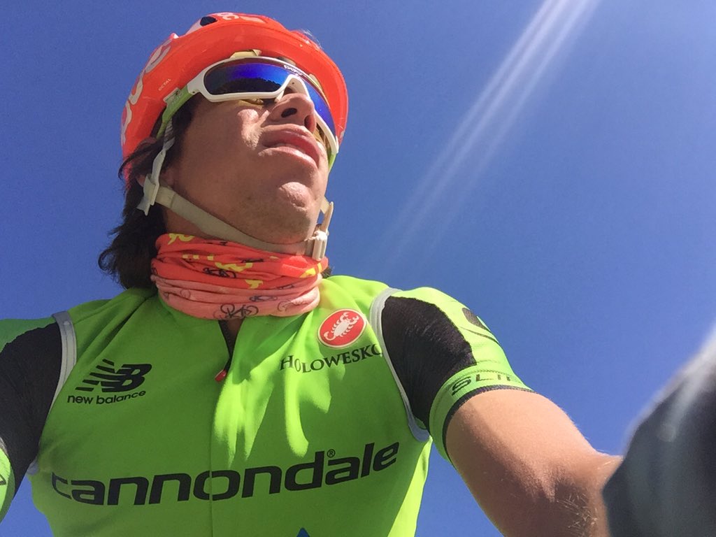 UranRigoberto's tweet photo. Mijitos van hacer las 6pm y tenemos un sol una belleza pilas pues mañana todos hacer deporte!!! https://t.co/OVfziSLfHJ