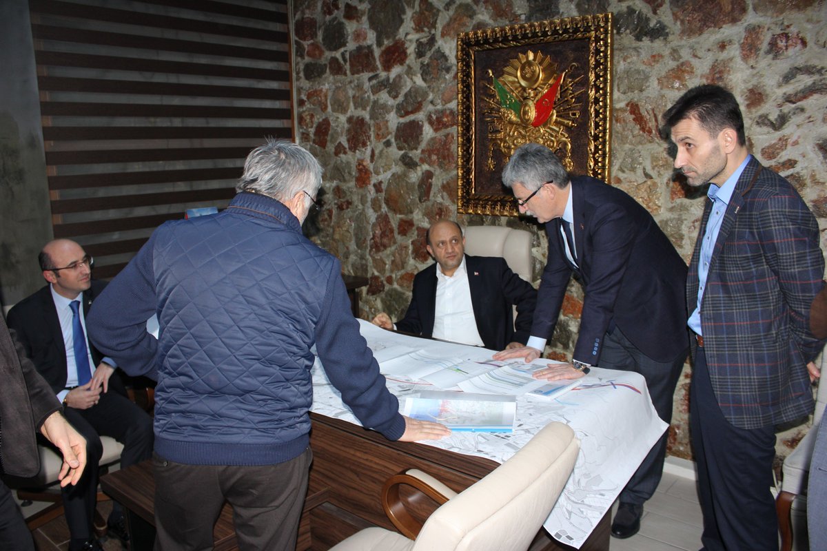 Bilim Sanayi ve Teknoloji Bakanımız Fikri Işık'a Güney Otoyol Projesi ve Kentsel Dönüşümle İlgili Bilgilendirme.