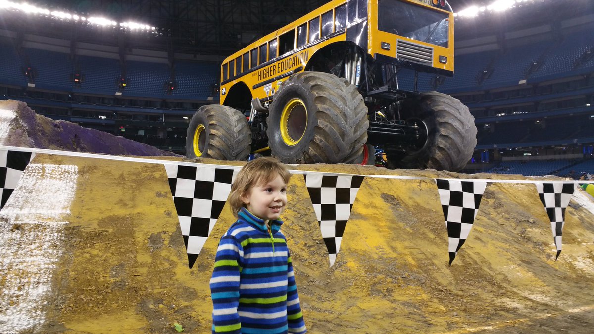 OtterDon's tweet photo. #monsterjam https://t.co/0m5TU3PsVx
