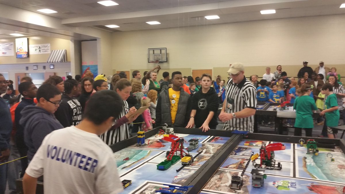 LongleafMiddle's tweet image. So Proud of Legobots Team at FIRST LEGO League comp. Way 2 Go #lmsleap, @RichlandTwo