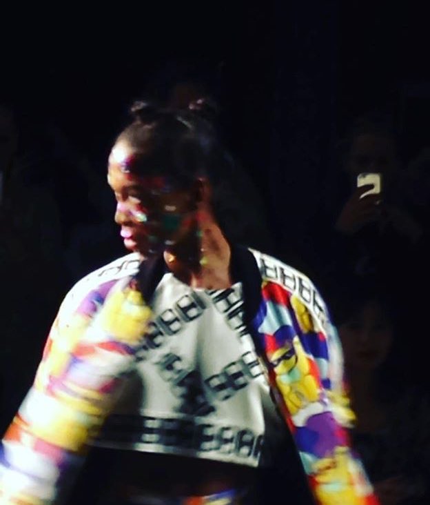 muaCharlotte's tweet photo. Fierce turquoise &colourflashes for day3 @fashionweeknl #HappyAndrada #EstherHaamke #ChefdeCabine #ColourfoolAgency https://t.co/uBakr8nRhD
