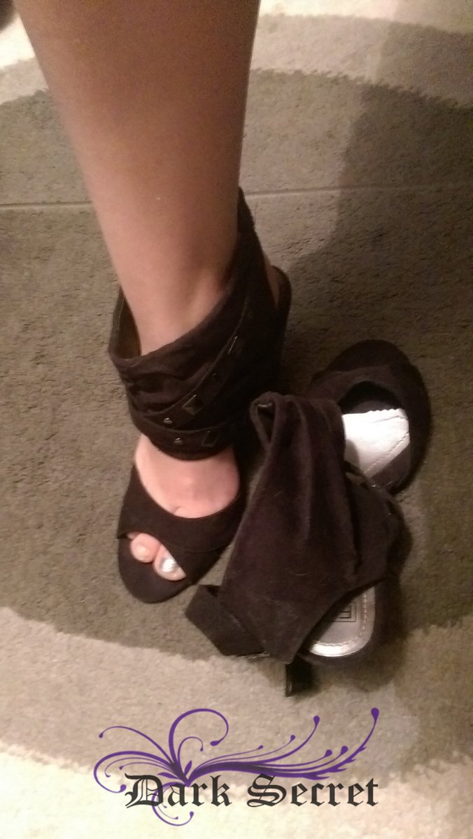 Saskia (@seductivesaskia) on Twitter photo Lovely #Suede heels for sale for all you #FootFetish folk. Like them? pm or email me at saskia_slayer@hotmail.com :) Lovely #Suede heels for sale for all you #FootFetish folk. Like them? pm or email me at saskia_slayer@hotmail.com :)