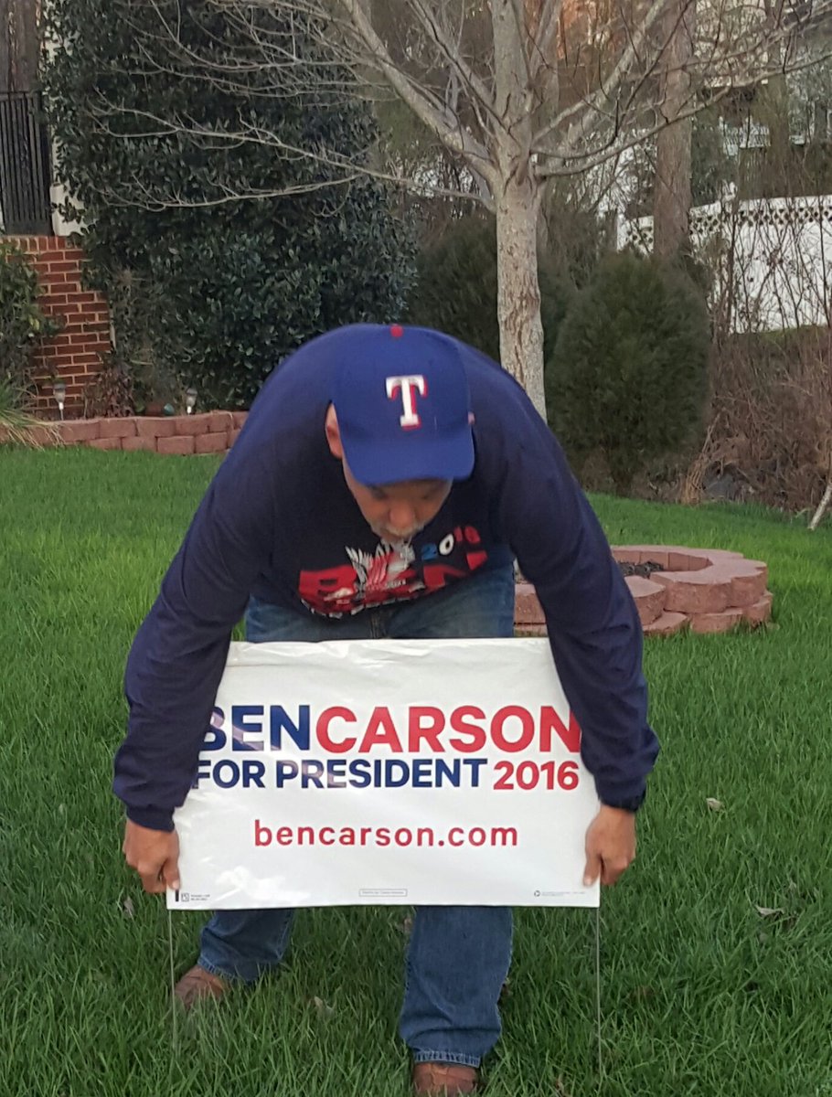 Joestjohn68's tweet photo. More signs out in Indian Land SC 4 @RealBenCarson , its been a busy day for #teamcarsonsc but its how we win https://t.co/XsS0hTqcWz