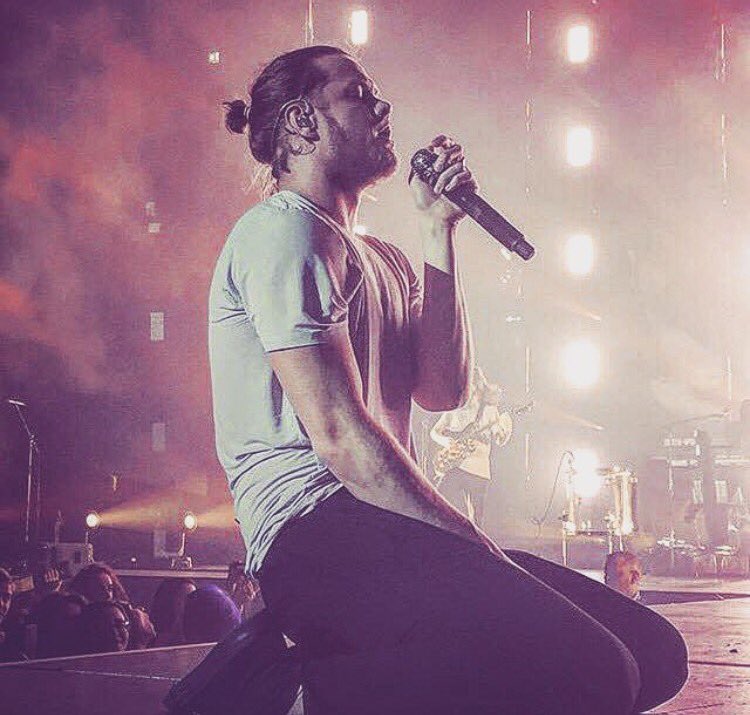 Imaginedragons's tweet photo. +thank you Prague+ https://t.co/5LOjYsJZGm