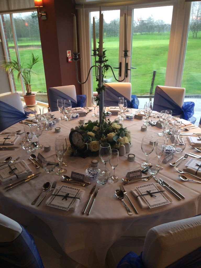 L37_FormbyHall's tweet photo. Table for a wedding meal in December #wedding #beautiful https://t.co/hIdIdBAoYw