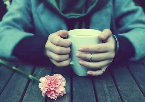 alkaabe_r's tweet photo. @amin888041 صباحك شهد https://t.co/RLorvV6qh6